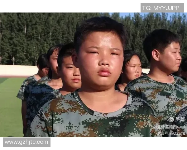 三水足球比赛热力四射球员们奋勇争先展现青春风采与团队精神 三水足球比赛热力四射球员们奋勇争先展现青春风采与团队精神